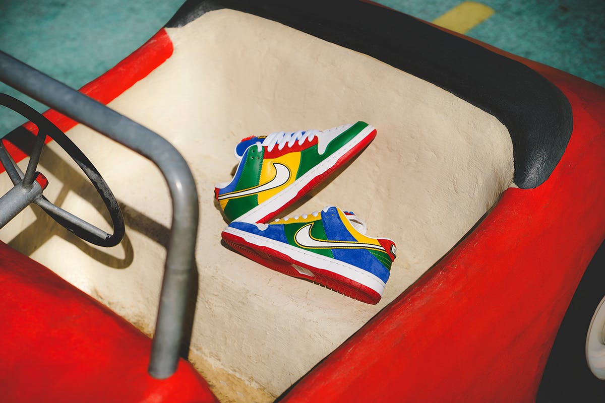 lego nike dunks
